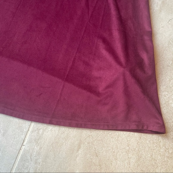 Forever 21 burgundy suede/velvet mini dress - Picture 4 of 14